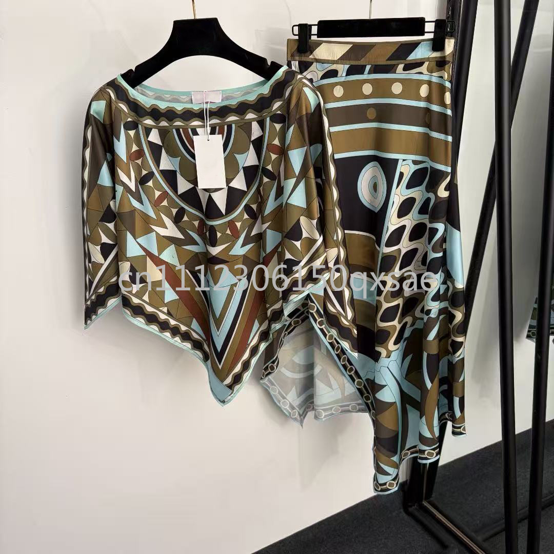 Summer Quotes - Set Gaun Jubah Hitam Wanita Desain