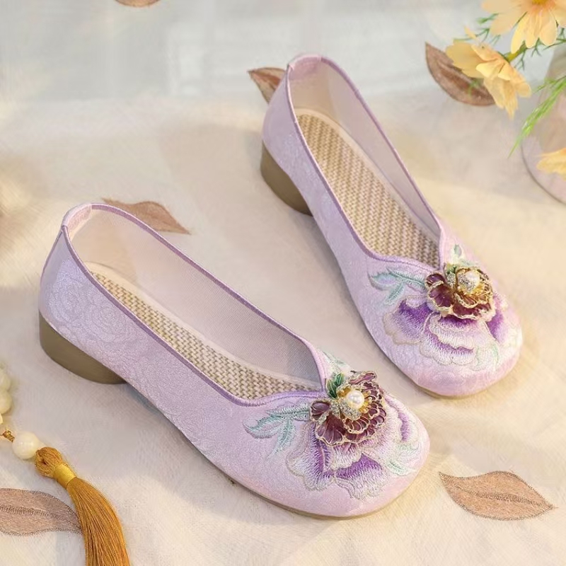 Summer Cloth - Sepatu Kain Bordir Hak Rendah Wanita