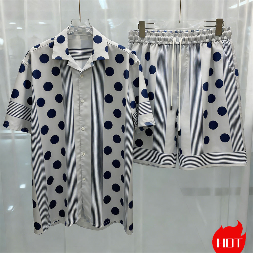 Setelan Kemeja Pria Musim Pana - Summer Clothing For A Beach ulasan dan harga
